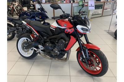 YAMAHA MT-09